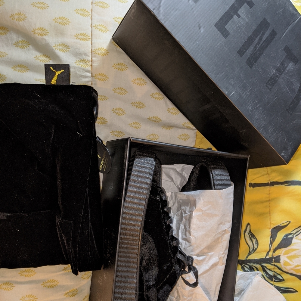 Fenty Rhianna creepers size 10